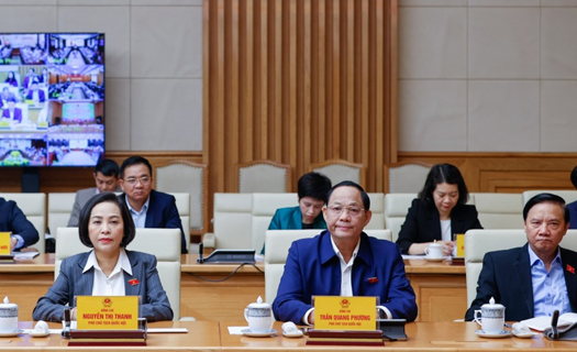 Chính phủ triển khai thi hành các luật được Quốc hội thông qua tại Kỳ họp thứ 8